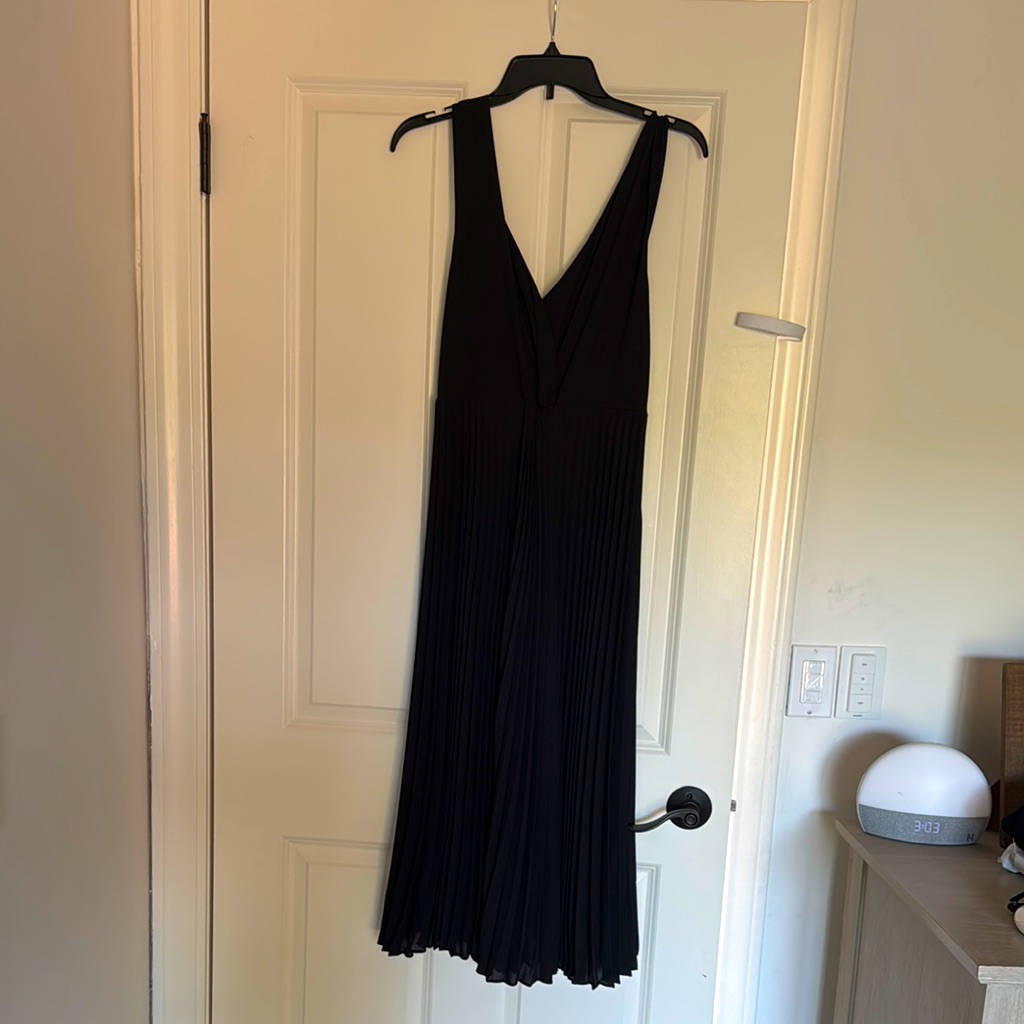 Black Midi Dress. Vince Size 10